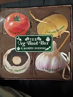The Veg Book Box 4 Magnetic Cookbooks - Tomato, Potato, Mushroom, Garlic